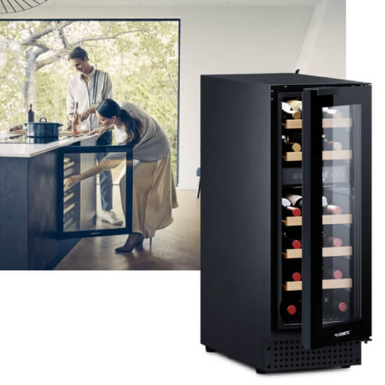 réfrigérateur à vin intégré utilisé dans une cuisine de luxe